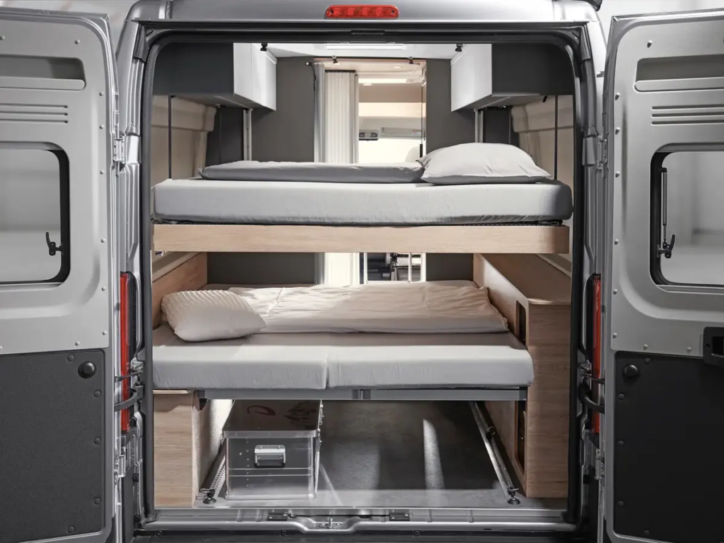 Literas de la camper Dethleffs Globetrail 640 HR